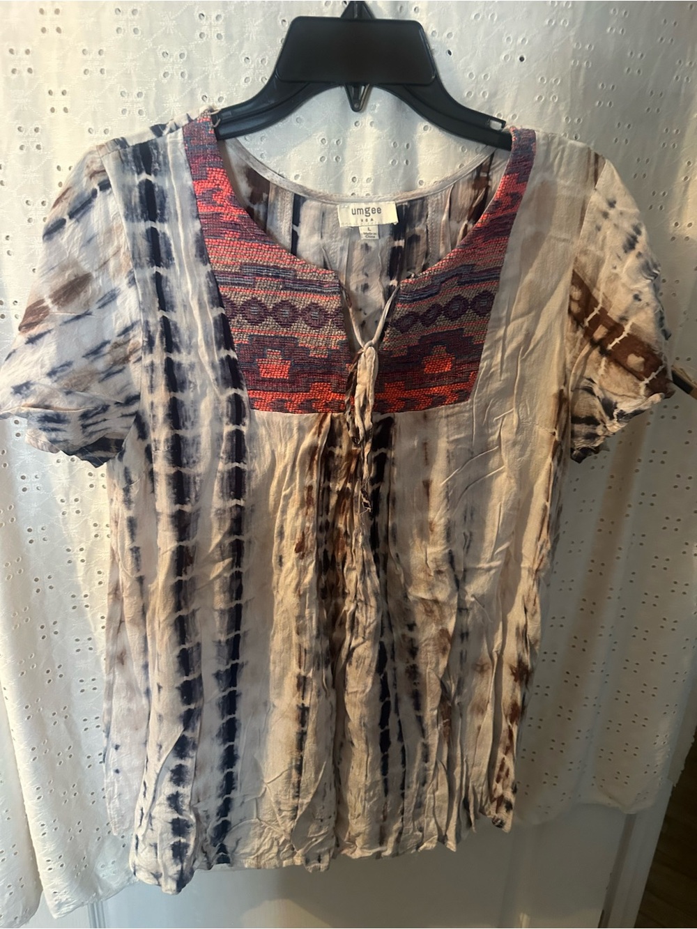 Umgee Cream Tie-Dye Short Sleeve Tunic with Red Embroidered Yoke